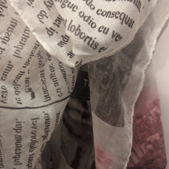 Newspaper patterned summer coverup - Picture 6 of 6